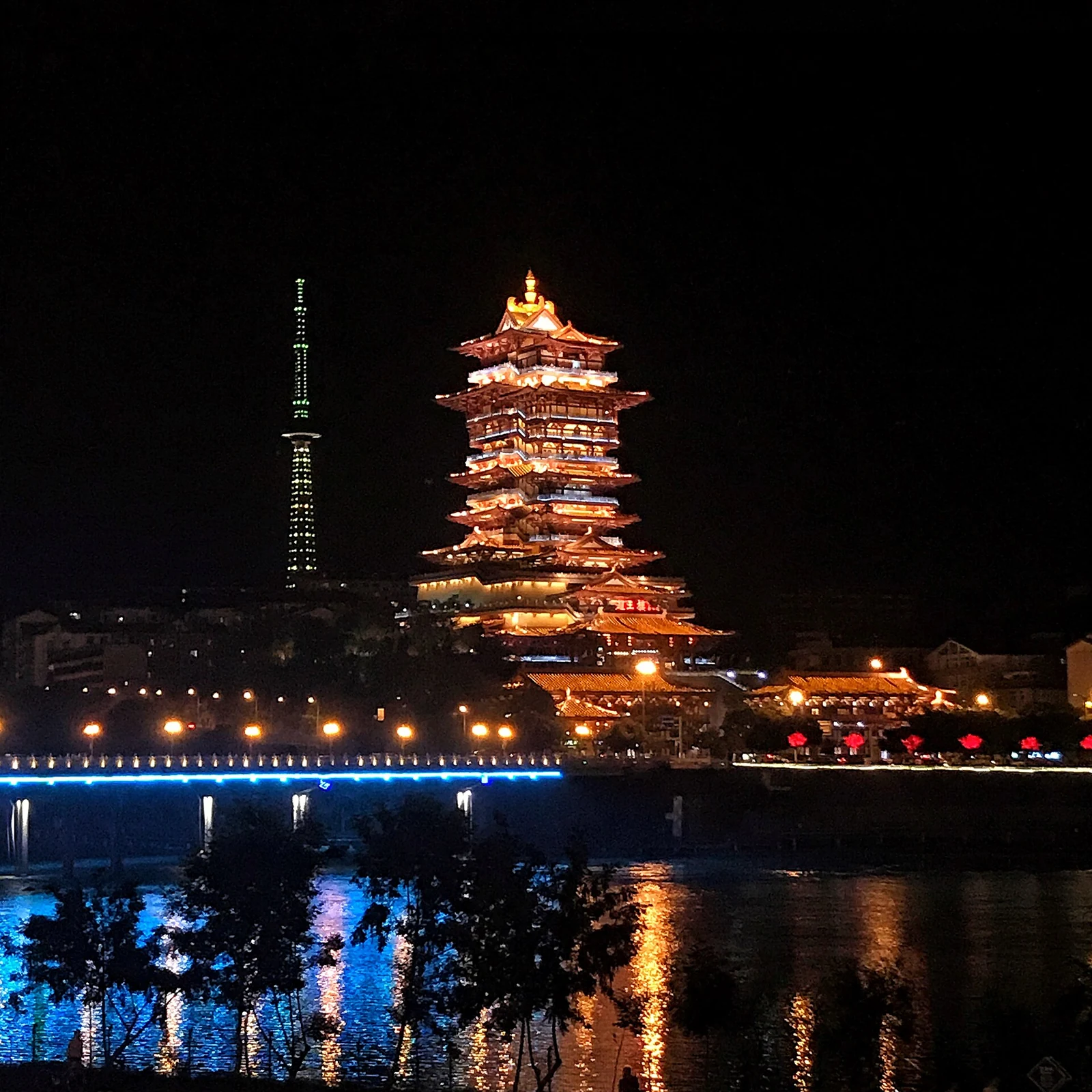 Tour Yuewang