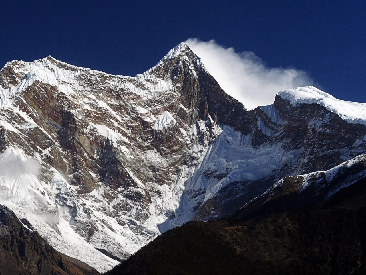 Namcha Barwa vu de l’ouest depuis la plateforme d’observation de Zhibai
