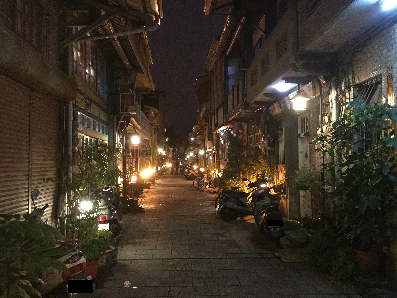 선눙제 석판 골목의 종이 등불