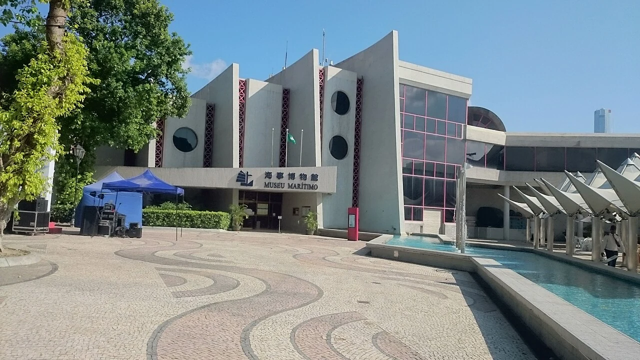 Das Schifffahrtsmuseum neben dem A-Ma-Tempel.