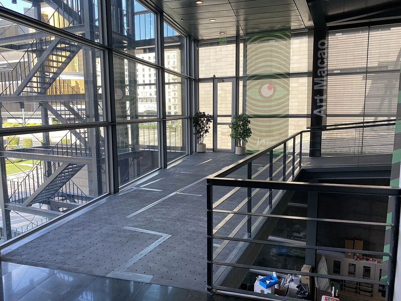 Espacios de circulación interior del Museo de Arte de Macao.