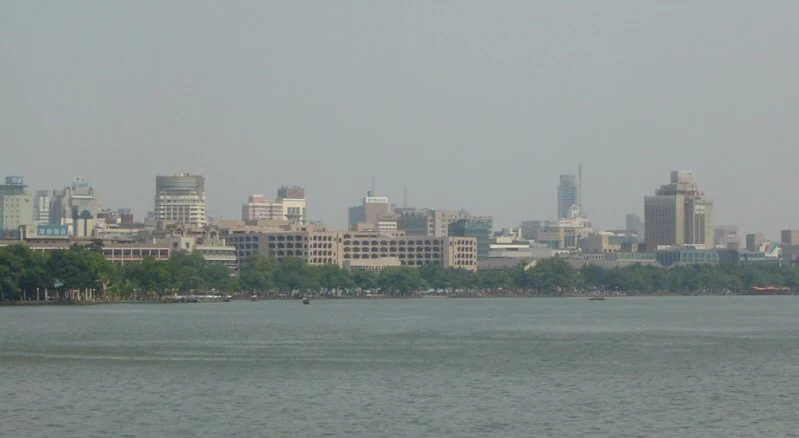 Hangzhou seen across West Lake · 2004