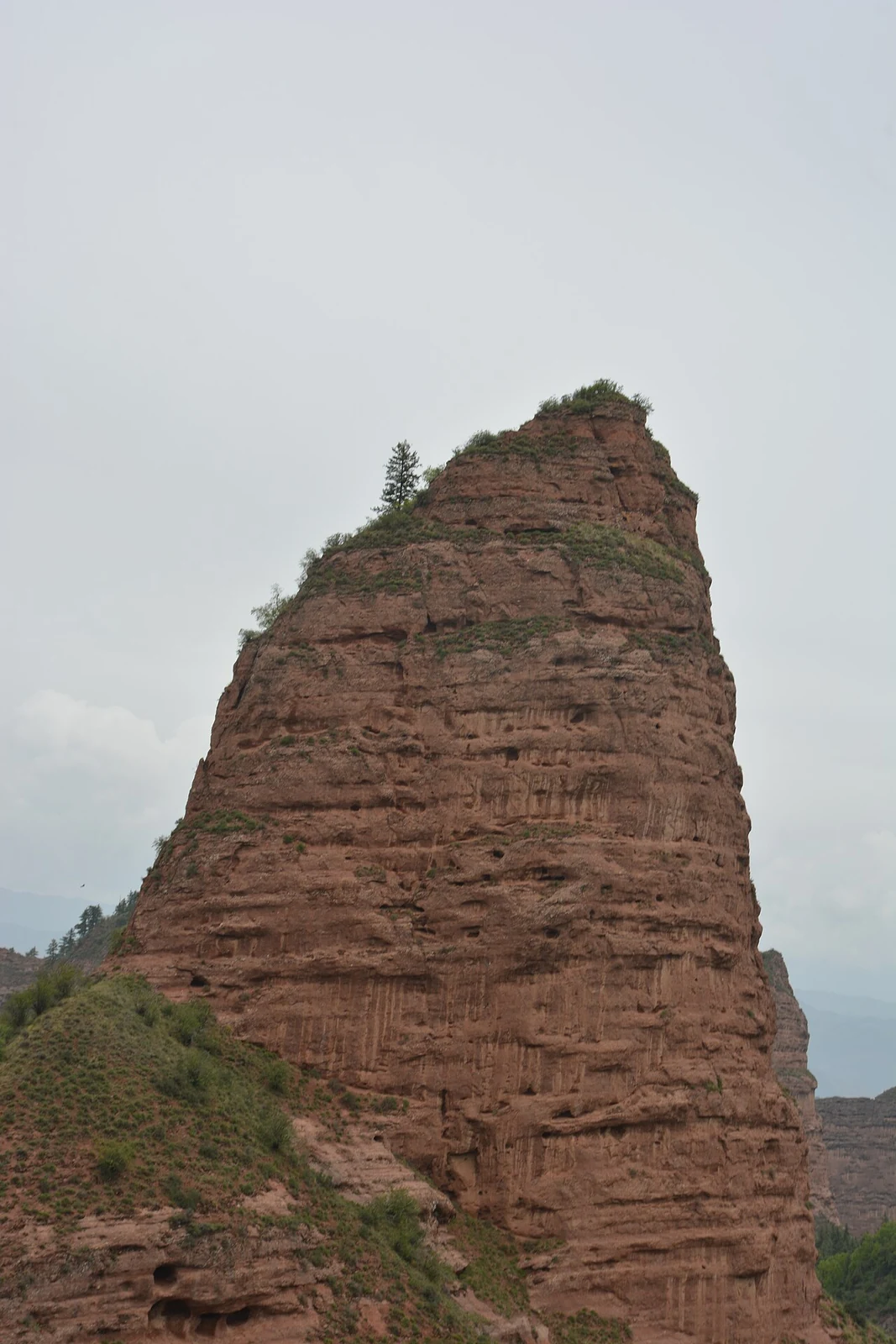 A close view of Kanbula rock formations, photographed in May 2026.