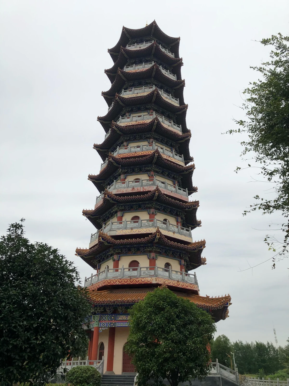 Qianjiang: the tiered pagoda of Meiyuan Park.