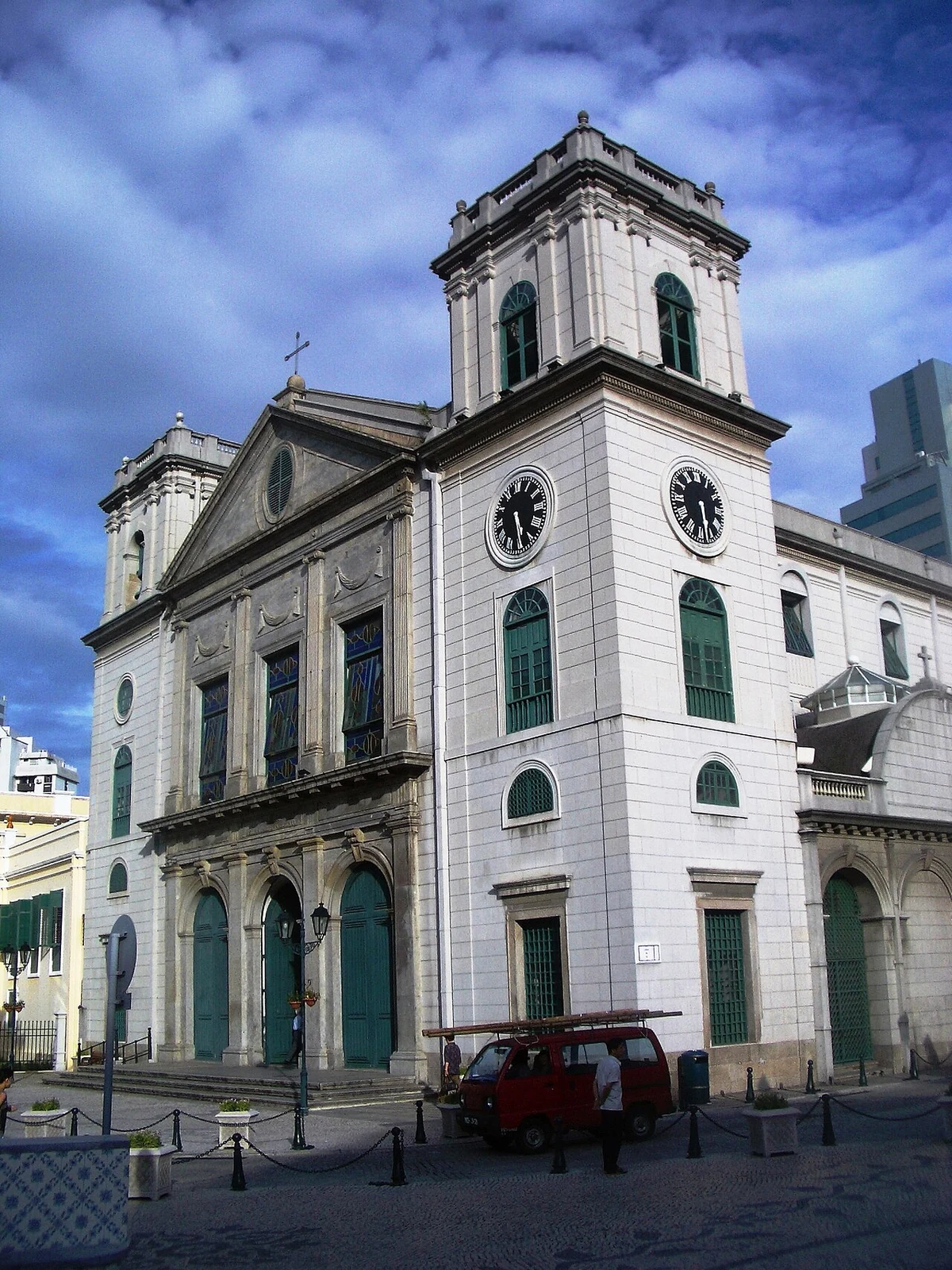 La catedral de Macao y el espacio pavimentado ante ella.
